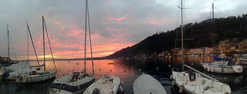 Giro del Lago di Garda seguendo il tramonto Giro del Lago di Garda seguendo il tramonto
