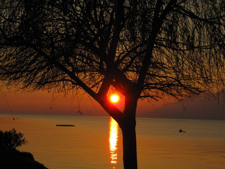 Giro del Lago di Garda seguendo il tramonto Giro del Lago di Garda seguendo il tramonto