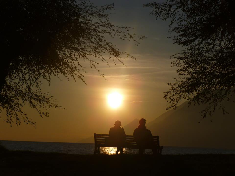 Giro del Lago di Garda seguendo il tramonto Giro del Lago di Garda seguendo il tramonto