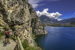 Le migliori foto del mese di Aprile del gruppo Facebook "Noi Amiamo il Lago di Garda" Le migliori foto del mese di Aprile del gruppo Facebook "Noi Amiamo il Lago di Garda"