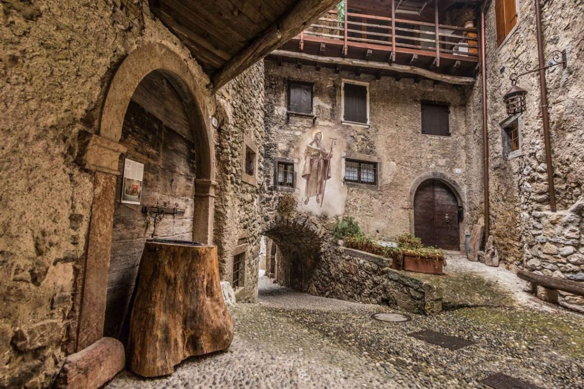 Borghi del LAgo di Garda Canale di Tenno