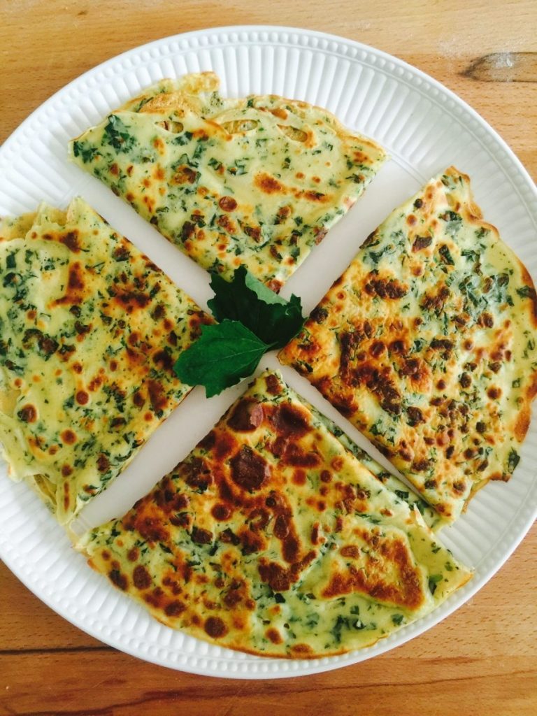 crespelle con spinaci selvatici