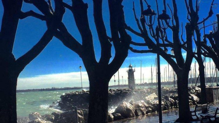 Il Lago di Garda visto da Facebook nel mese di Giugno Il Lago di Garda visto da Facebook nel mese di Giugno