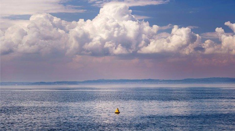 Il Lago di Garda visto da Facebook nel mese di Giugno Il Lago di Garda visto da Facebook nel mese di Giugno