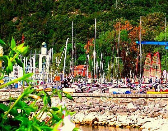 Le foto più belle del Lago di Garda scattate nel mese Novembre Le foto più belle del Lago di Garda scattate nel mese Novembre