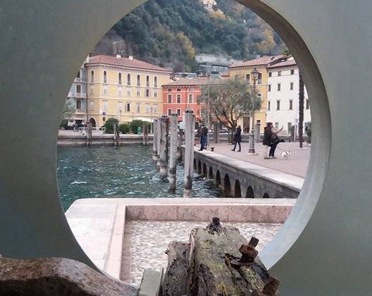 Il Lago di garda nel mese di Dicembre visto dagli utenti Facebook Il Lago di garda nel mese di Dicembre visto dagli utenti Facebook