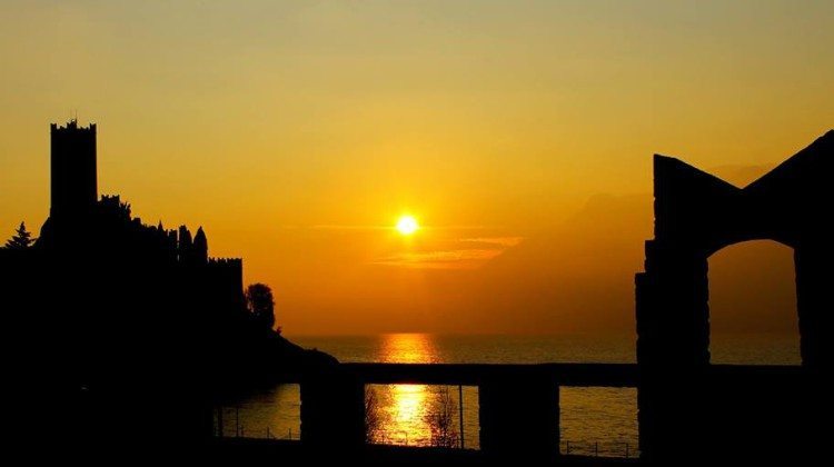 Il Lago di garda nel mese di Dicembre visto dagli utenti Facebook Il Lago di garda nel mese di Dicembre visto dagli utenti Facebook