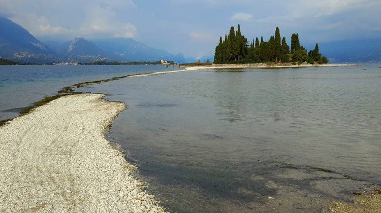 Le fotografie del Lago di Garda postate su Facebook nel mese di Febbraio Le fotografie del Lago di Garda postate su Facebook nel mese di Febbraio