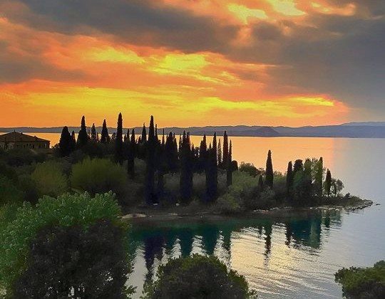 Aprile ... la selezione dal gruppo Facebook noi amiamo il Lago di Garda Aprile ... la selezione dal gruppo Facebook noi amiamo il Lago di Garda