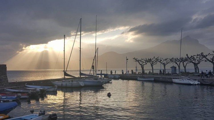 Aprile ... la selezione dal gruppo Facebook noi amiamo il Lago di Garda Aprile ... la selezione dal gruppo Facebook noi amiamo il Lago di Garda