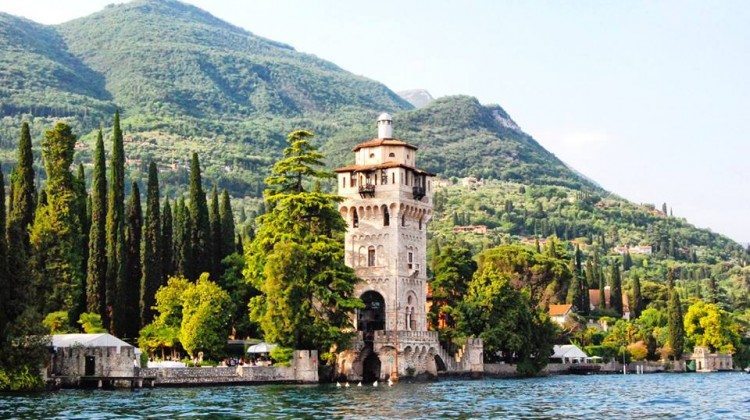Le fotografie del Lago di Garda viste dagli utenti Facebook Le fotografie del Lago di Garda viste dagli utenti Facebook