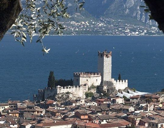 Le fotografie del Lago di Garda viste dagli utenti Facebook Le fotografie del Lago di Garda viste dagli utenti Facebook