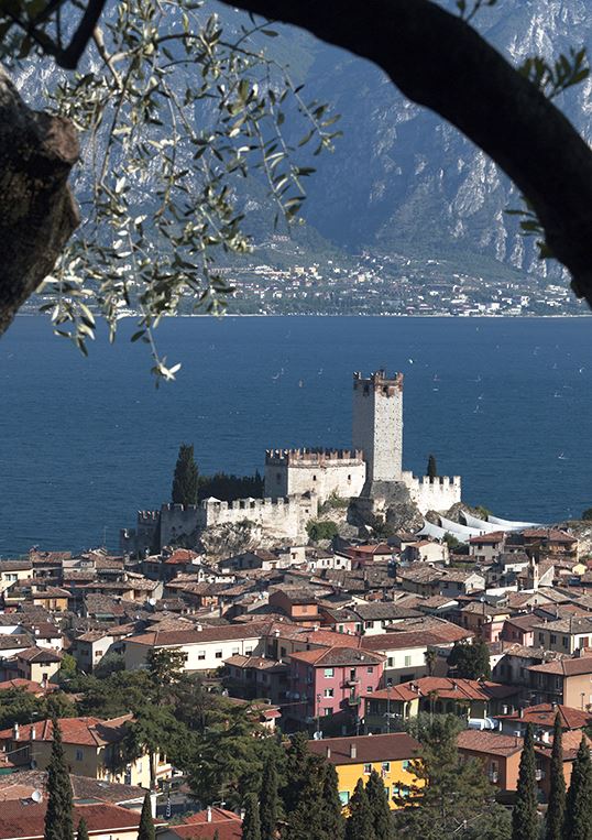 Cosa fare a settembre sul lago di Garda: tra divertimento e buona cucina 