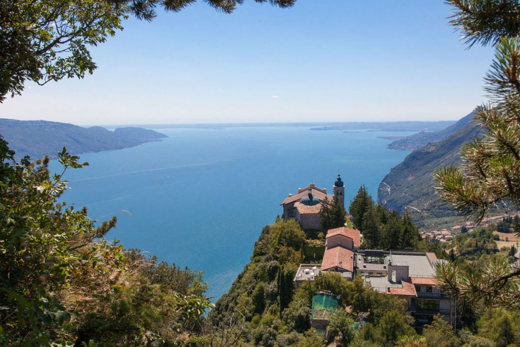 What to see on Lake Garda: 10 unusual places not to be missed on the largest lake in Italy. 
