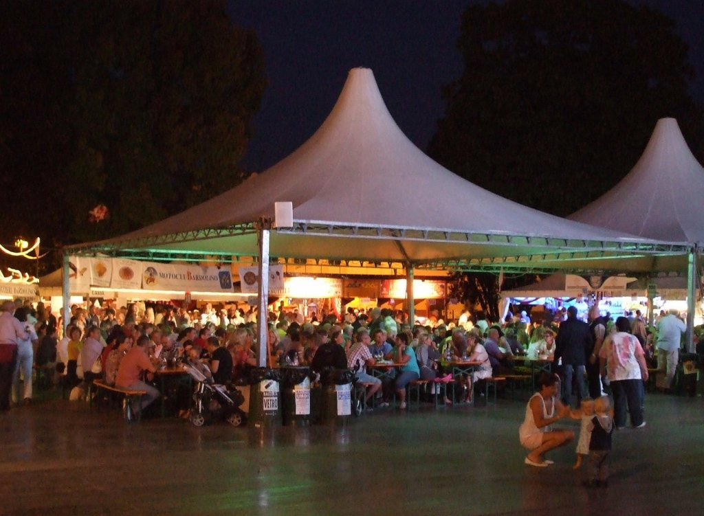 Festa dell’Uva e del vino Bardolino, dal 28 settembre al 2 ottobre. Festa dell’Uva e del vino Bardolino, dal 28 settembre al 2 ottobre.