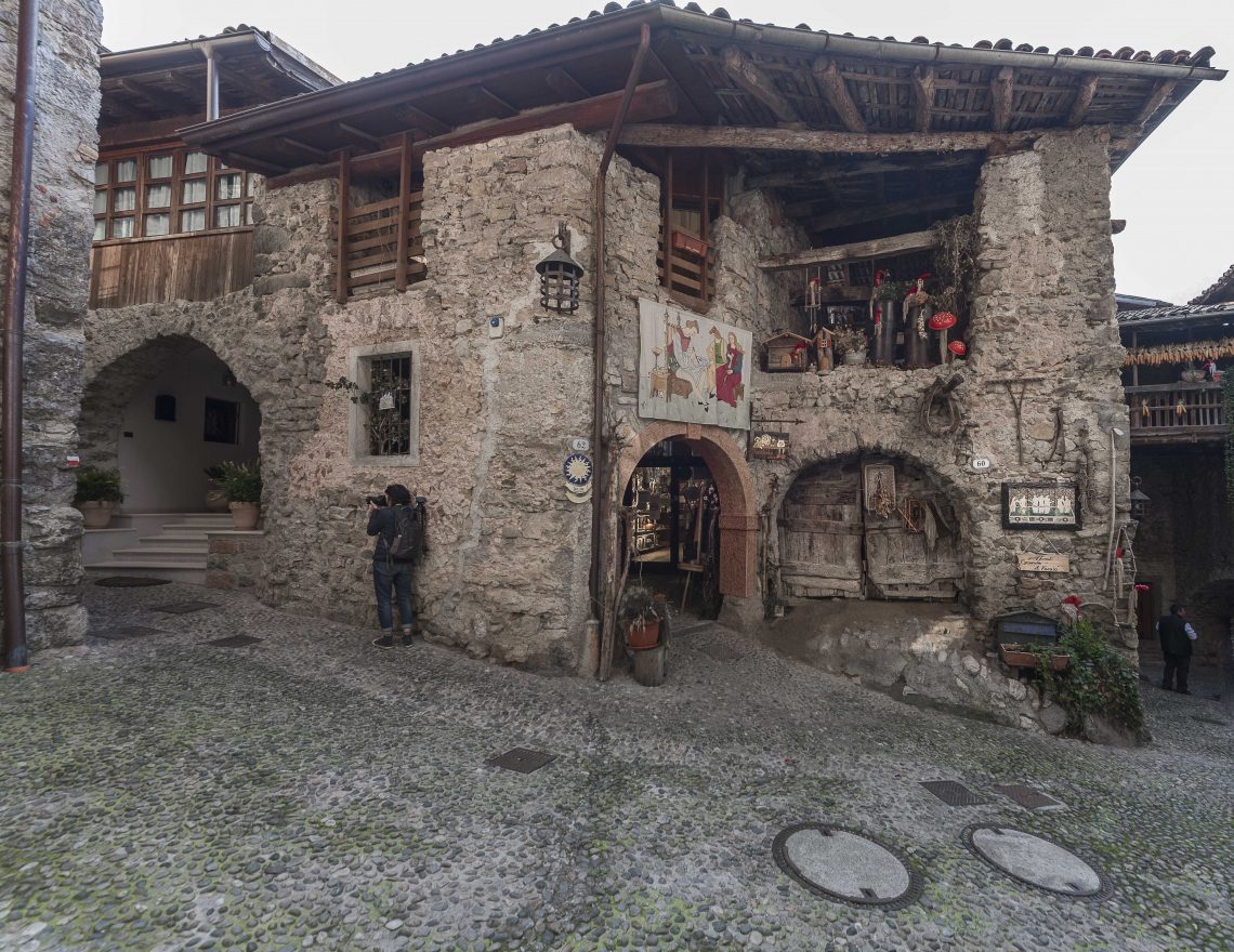 Mercatini Di Natale Tenno.Il Mercatino Di Natale Di Canale Di Tenno 2019 Tra Sogno E Realta