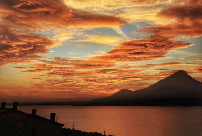 Tramonto sul Lago di Garda.