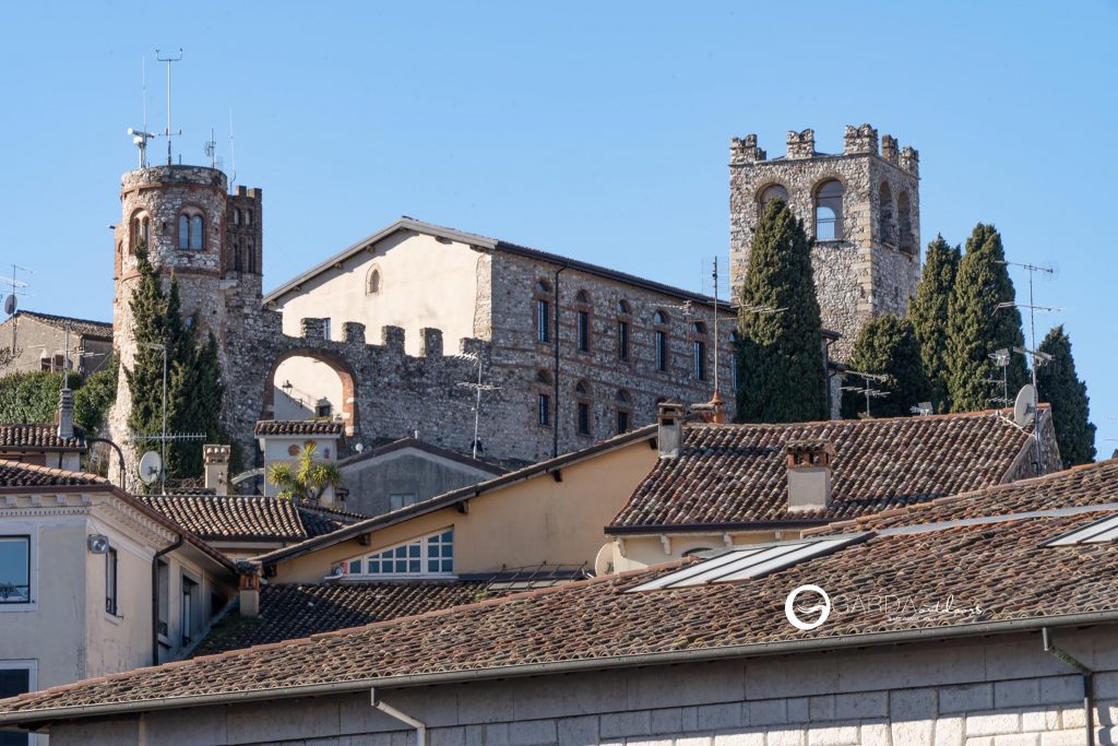 castello di desenzano del garda