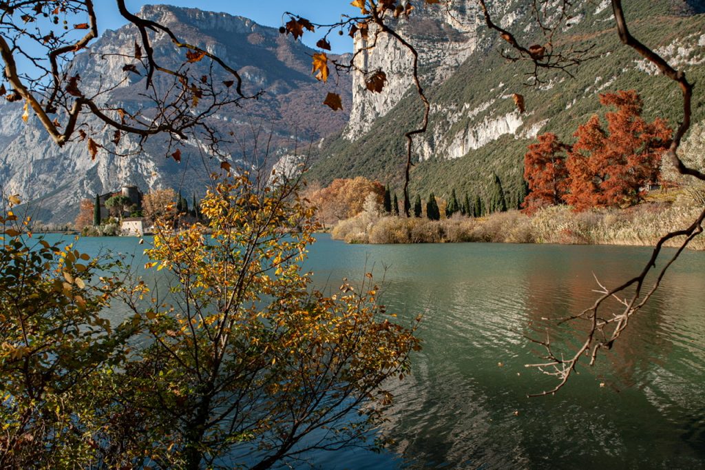 Lago di Toblino e Castel Toblino - Lago di Garda.