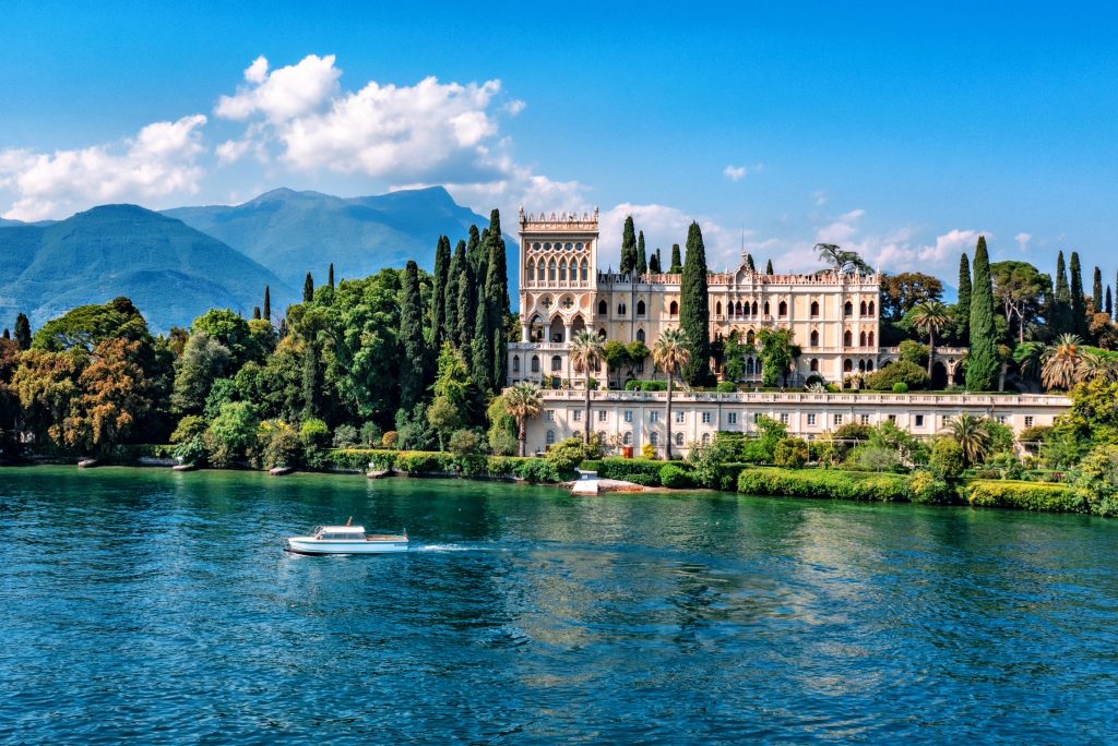 Isola del Garda - @lakegardaphoto