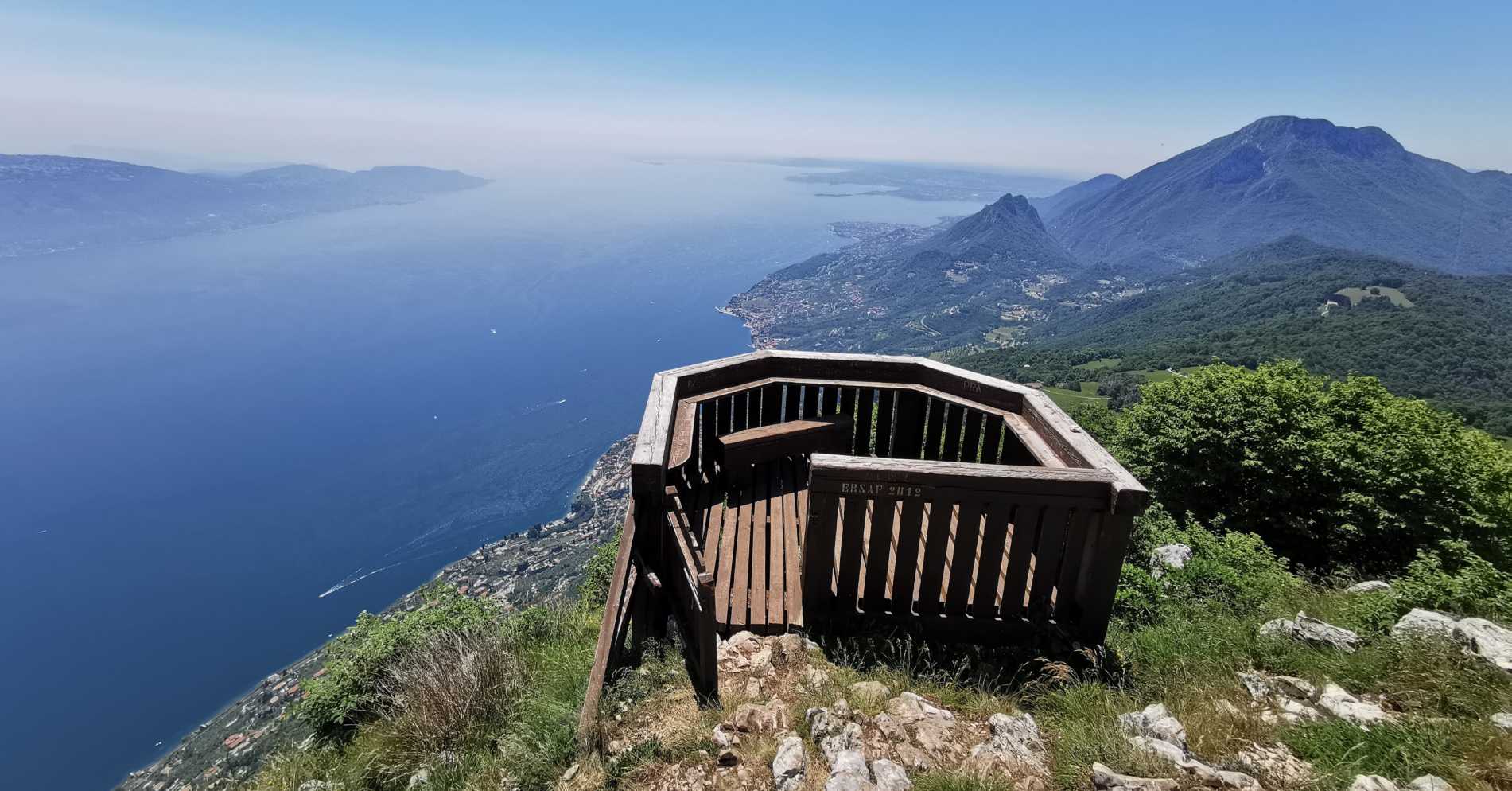Cima Comer Trekking sul Lago di Garda 