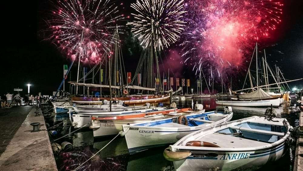 Fireworks on Lake Garda - 2022 season: where and when. 