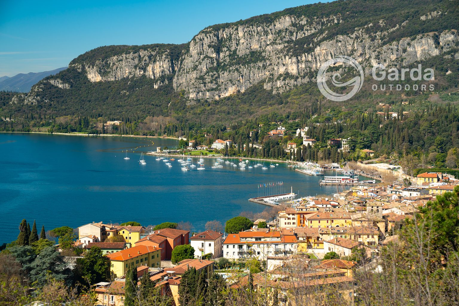 Trekking on Lake Garda: the Rocca di Garda, queen of panoramas