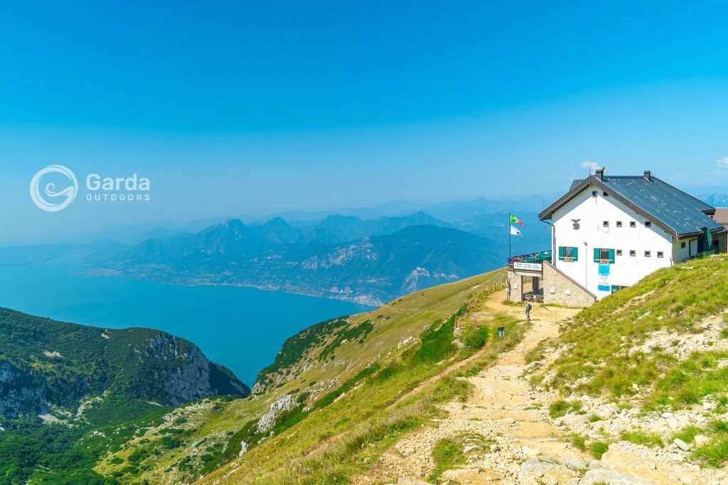 camper van itinerary on lake garda