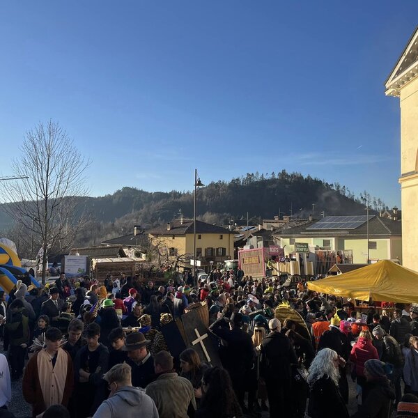 carnival on lake garda